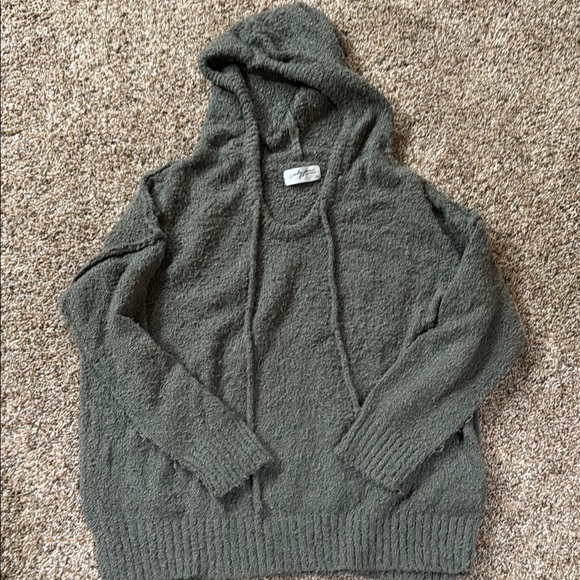 Carly Jean Los Angeles Gray Crew Neck Sweater - Picture 2 of 4